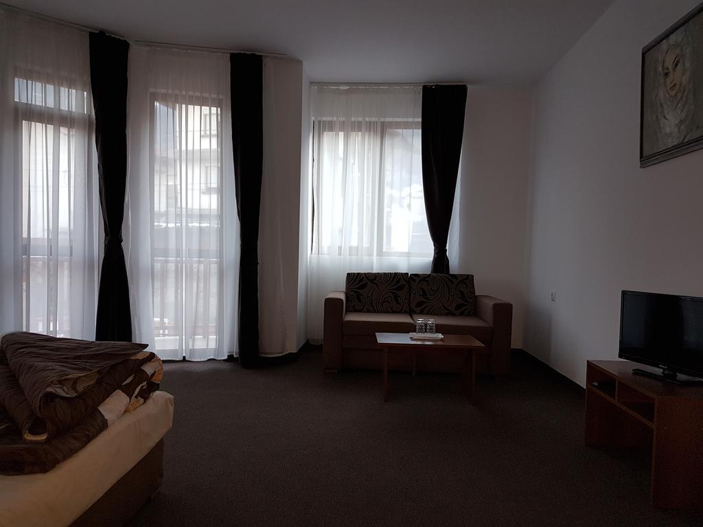 Yuliya Guest House Saparewa Banja Exterior foto